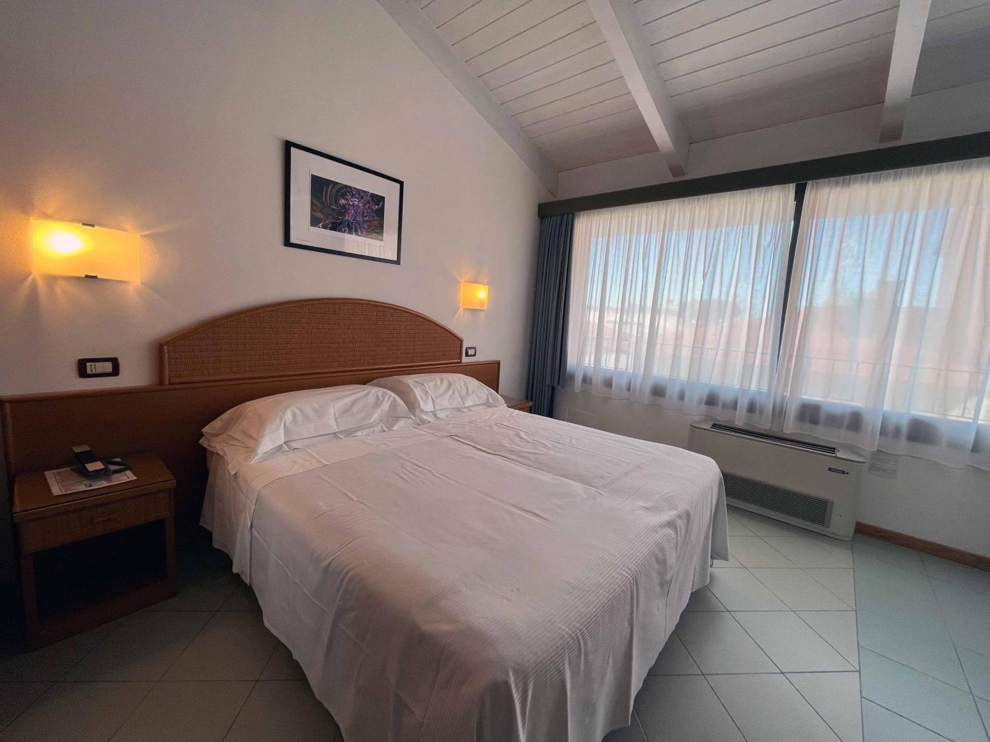 פורטה דיי מארמי Hotel Regina מראה חיצוני תמונה
