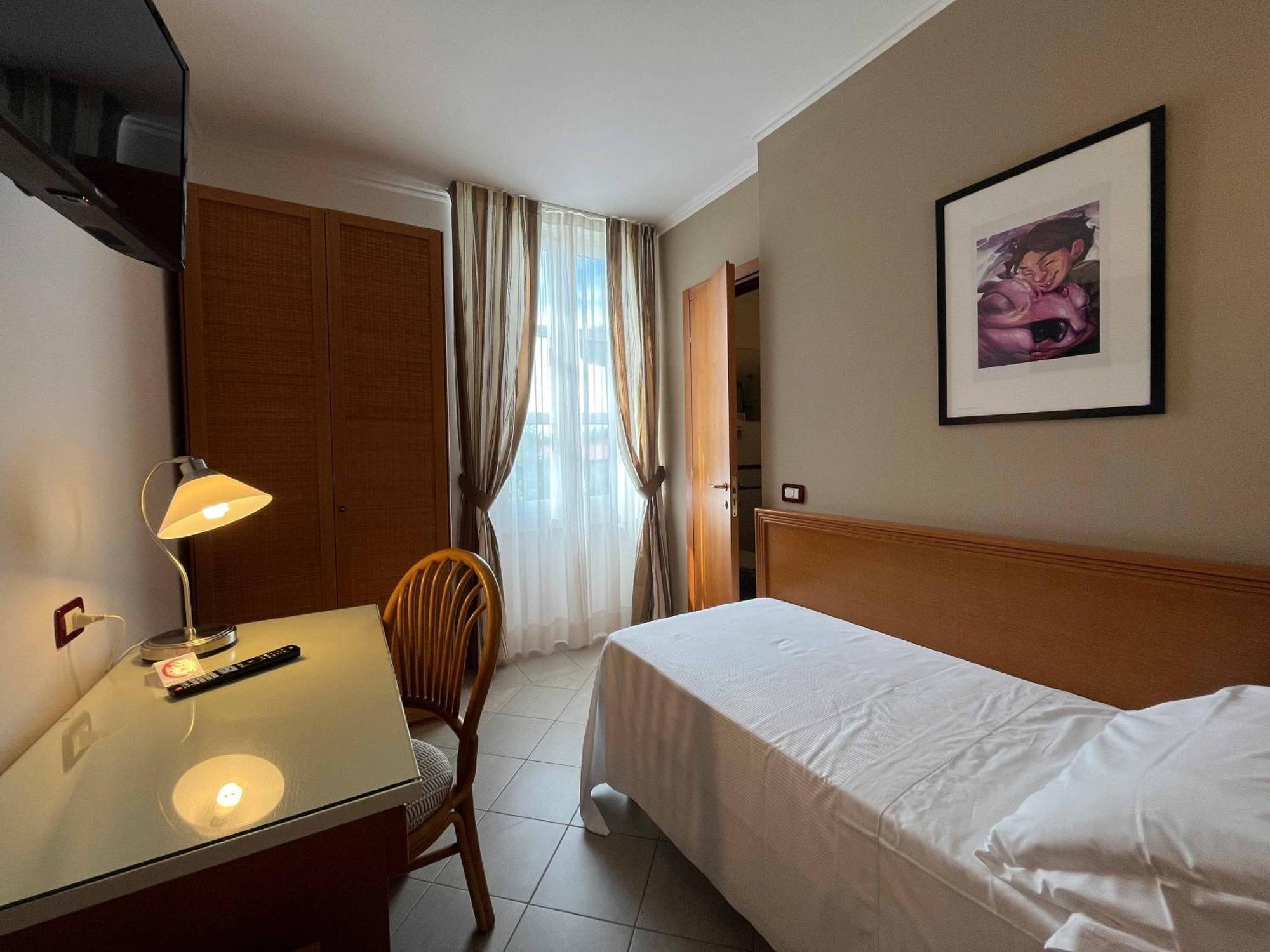 פורטה דיי מארמי Hotel Regina מראה חיצוני תמונה
