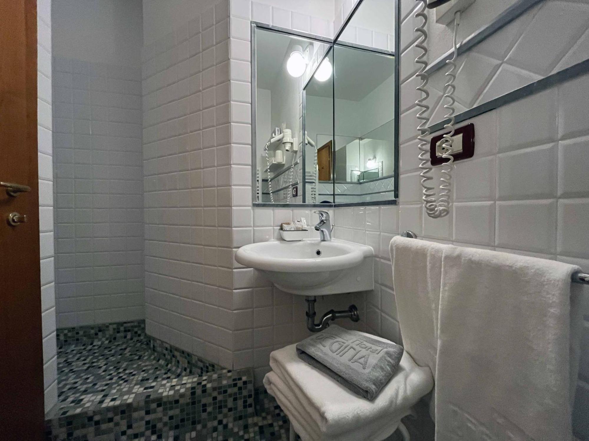 פורטה דיי מארמי Hotel Regina מראה חיצוני תמונה